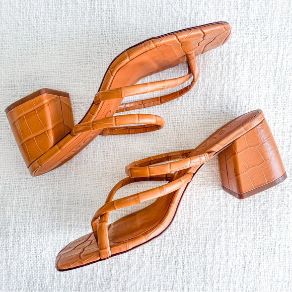 Antonio Melani block heel sandals. - Picture 6 of 11